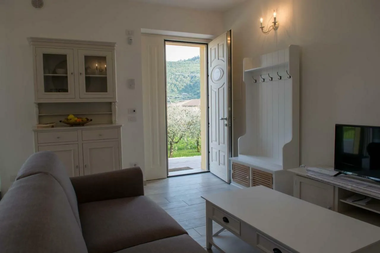 Apartment Alle Vignole Garda  Italy